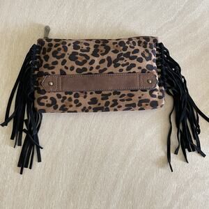 Justin Crossbody Clutch Purse